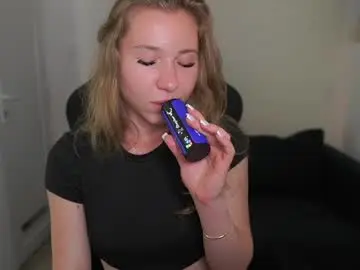 Chaturbate Free Porn Cam of vivienvance18