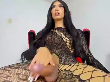 Chaturbate Sex Cam of nahiavictoria