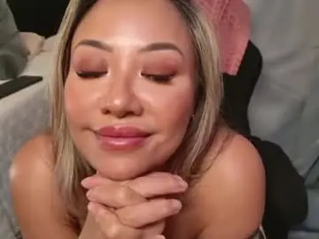 Chaturbate Free Live Porn of spikedbella