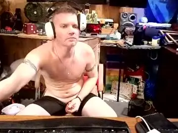 Chaturbate Free Porn Cam of str8foryouguy