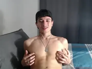 Chaturbate Live Sex of taylor_024