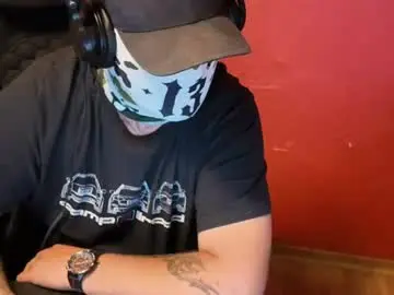 Chaturbate Watch Live Sex Cams of dennizzz1311