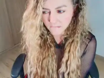 Chaturbate Live Porn of _madamemature_