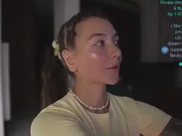 Chaturbate Best live sex cam show of pocahontascb