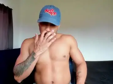 Chaturbate Live Sex of cristobal12cock