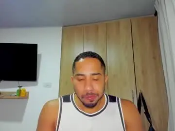 Chaturbate Adult Webcam of cristobal12cock