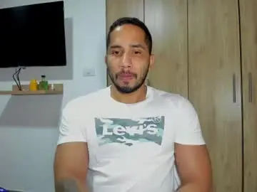 Chaturbate Adult Webcams of cristobal12cock