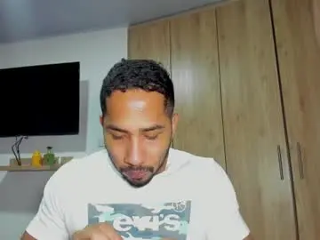 Chaturbate Adult Webcams of cristobal12cock