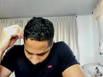 Chaturbate Live Sex Cam of cristobal12cock