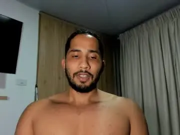 Chaturbate Adult Webcams of cristobal12cock
