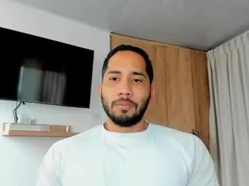 Chaturbate Adult Webcams of cristobal12cock