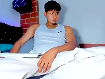 Chaturbate Live Sex Cam of dominick_king