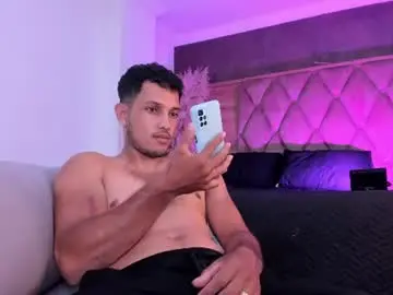 Chaturbate Watch Live Sex Cams of eimyandmaxi