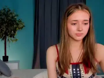 Chaturbate Live Sex Cam of emiliaray_