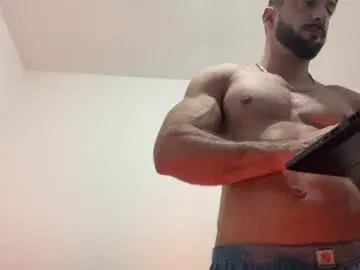Chaturbate Watch Live Sex Cams of ouro1556