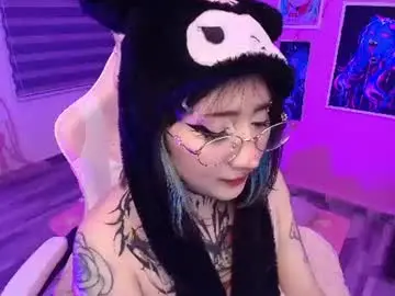 Chaturbate Nude Webcam of miwaviolet
