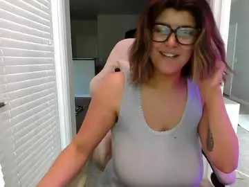 Chaturbate Live Sex Cam of brattybarbiebabe