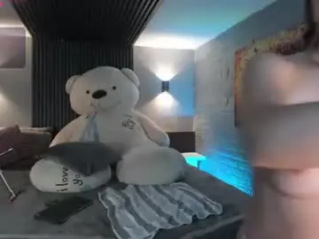 Chaturbate Best live sex cam show of magic_miaa