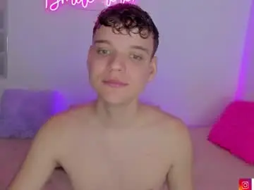 Chaturbate Adult Video Chat of naughty_twink18