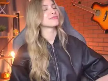 Chaturbate Best live sex cam show of elliecutes