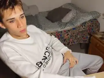 Chaturbate Adult Video Chat of kevinonly43