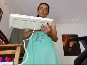 Chaturbate Adult Video Chat of ninadesire11