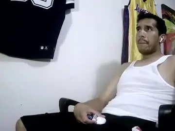 Chaturbate Watch Live Sex Cams of cumminyo420