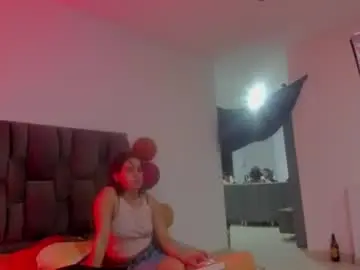 Chaturbate Free Live Porn of pettitefemm