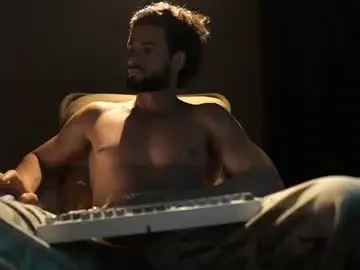 Chaturbate Free Live Porn of double_luckystrike
