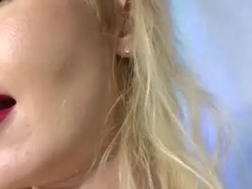 Chaturbate Watch Live Sex Cams of larine_morgan