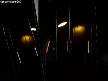 Chaturbate Live Sex Cam of metatron_muscle