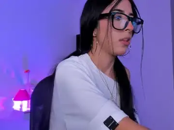 Chaturbate Free Porn Cam of mirandaa_rogers