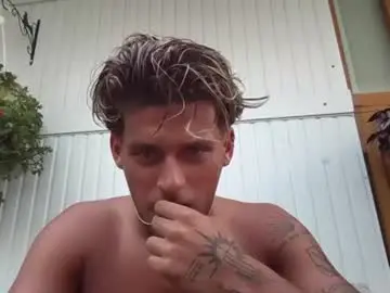 Chaturbate Nude Webcam of roberto_twink1