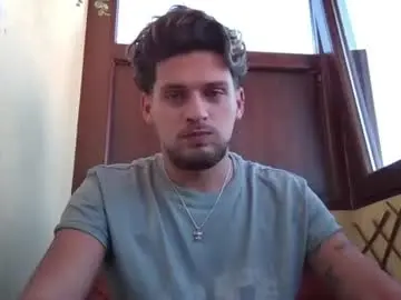 Chaturbate Adult Video Chat of roberto_twink1