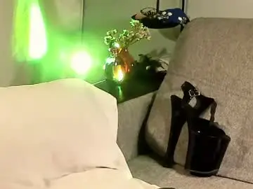 Chaturbate Watch Live Sex Cams of sensualgloow