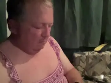 Chaturbate Free Porn Cam of sissyjosiesmokes