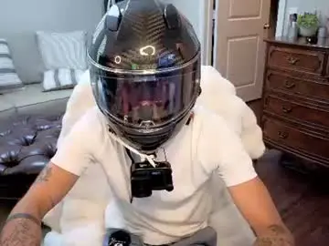 Chaturbate Free Porn Cam of str8whiteboy21