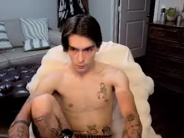 Chaturbate Free Porn Cam of str8whiteboy21