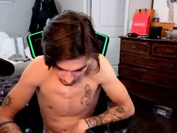 Chaturbate Nude Webcam of str8whiteboy21
