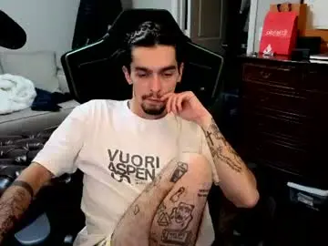 Chaturbate Live Porn of str8whiteboy21
