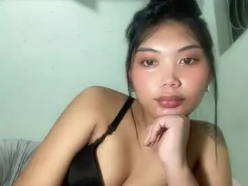 Chaturbate Free Live Porn of urpinay_sandra69