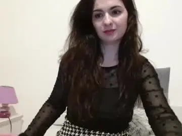 Chaturbate Live Sex Cam of elodiecoquine1