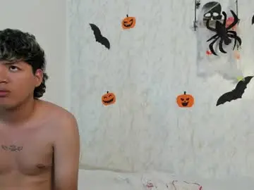 Chaturbate Free Porn Cam of room_couplehot