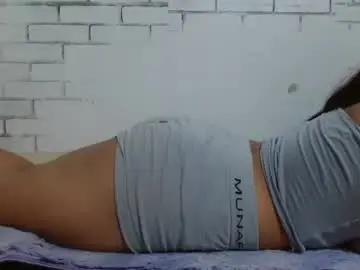 Chaturbate Live Porn of chubbylicious_angel18