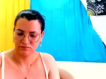Chaturbate Adult Video Chat of marilyn_garcia