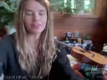 Chaturbate Best live sex cam show of phoenix_taylor