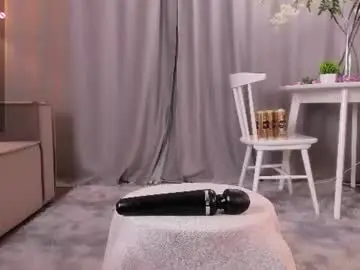 Chaturbate Live Sex Cam of tinastevenson