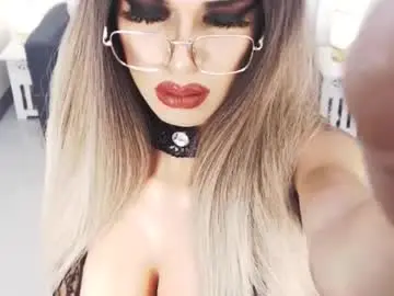 Chaturbate Live Sex Cam of bigbomblhoraine
