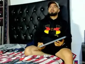 Chaturbate Free Live Porn of mikeblaree