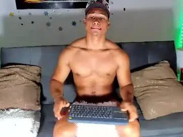 Chaturbate Free Porn Cam of nathan_sexy247